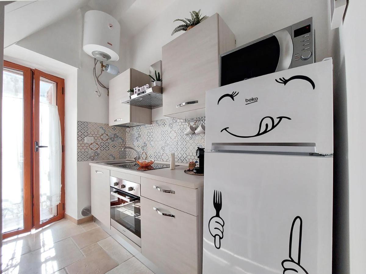 Casa Vacanze Lacorte Byfrancy Bari Bagian luar foto